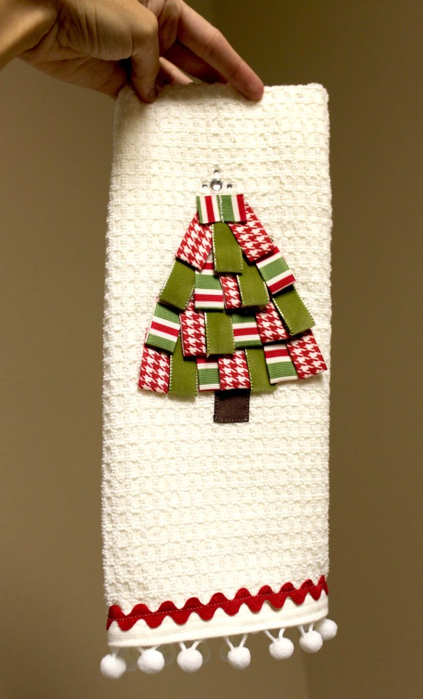 Ribbon Trim Christmas tree towel